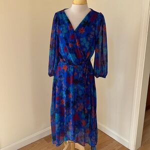 New! Chaps SZ 16, blue floral cross over neck faux wrap dress.